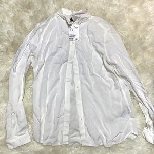 White dress shirt